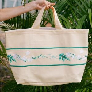 Fanm Mon Cream Tote with Green Floral Embroidery